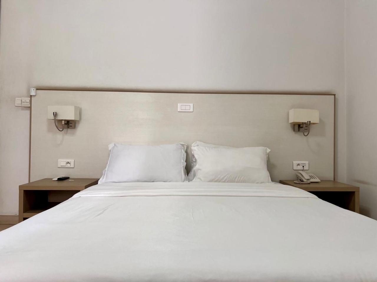 Residence Achenbach Abidjan Bagian luar foto