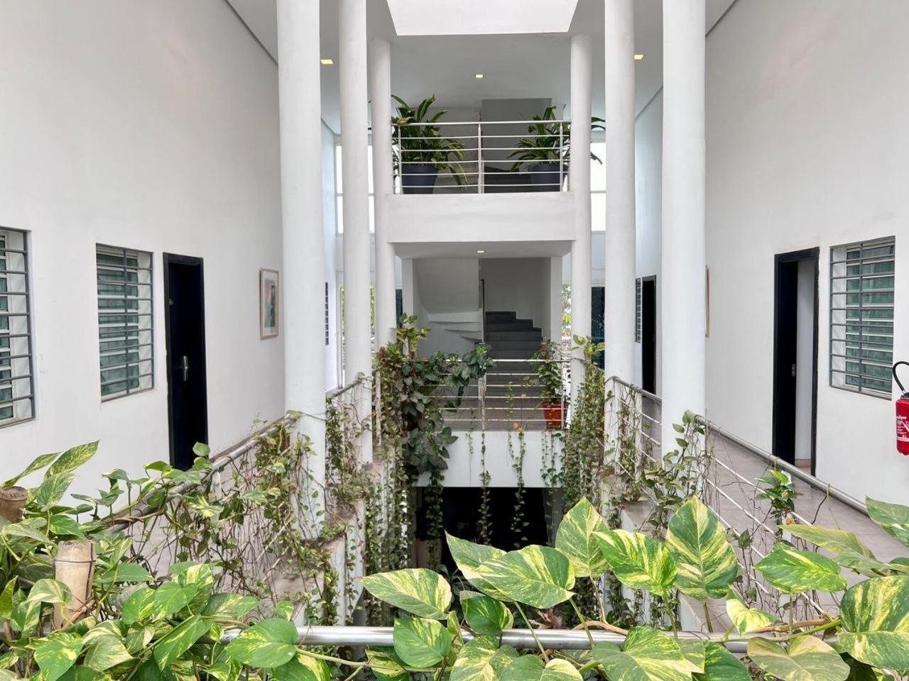 Residence Achenbach Abidjan Bagian luar foto