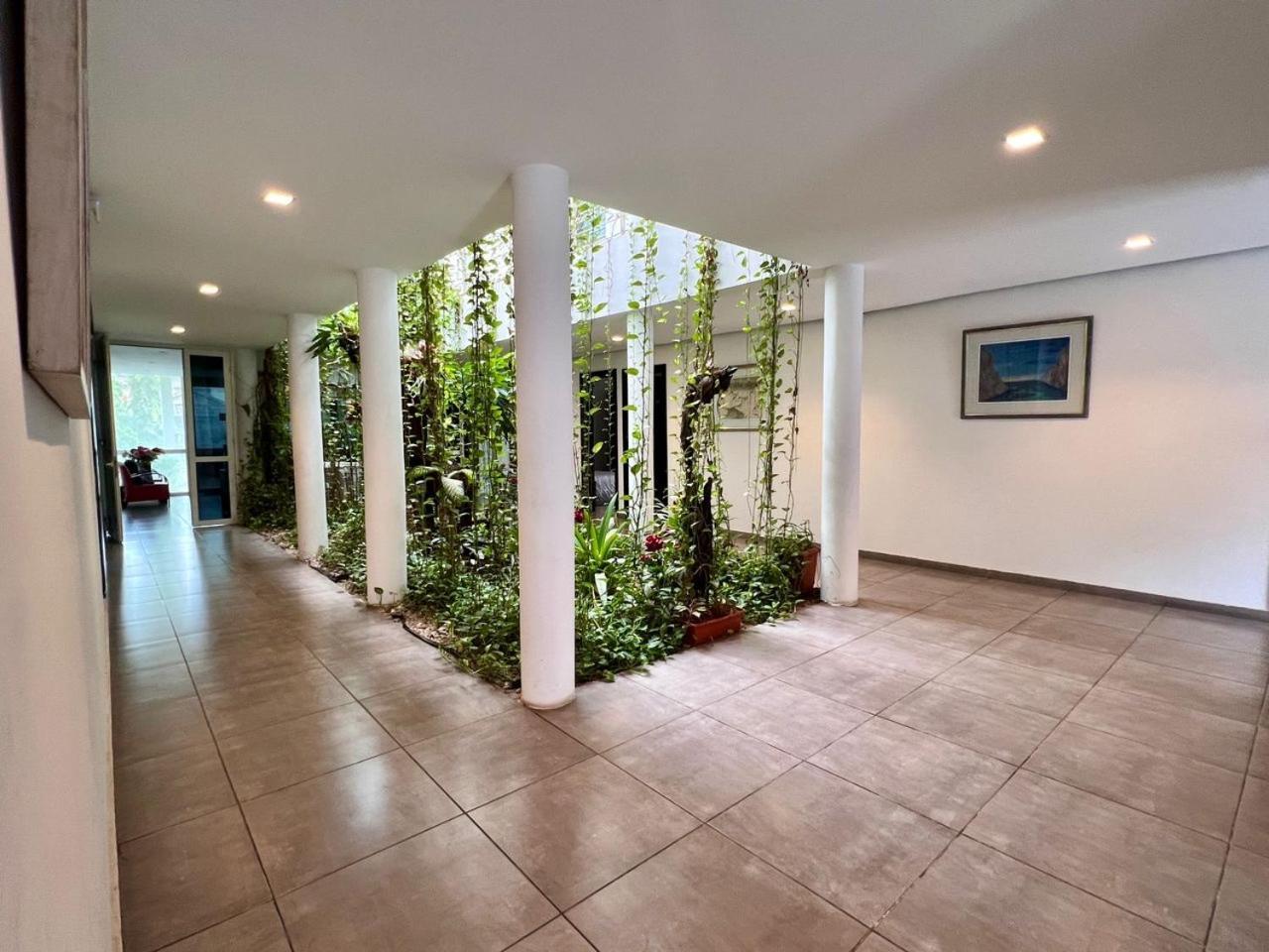 Residence Achenbach Abidjan Bagian luar foto